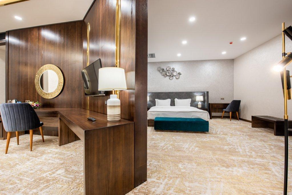 Hotel Wyndham Garden Taszkent Zewnętrze zdjęcie