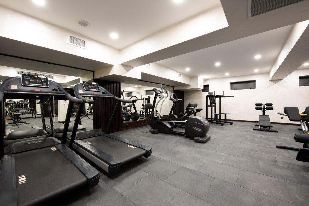Hotel Wyndham Garden Taszkent Zewnętrze zdjęcie