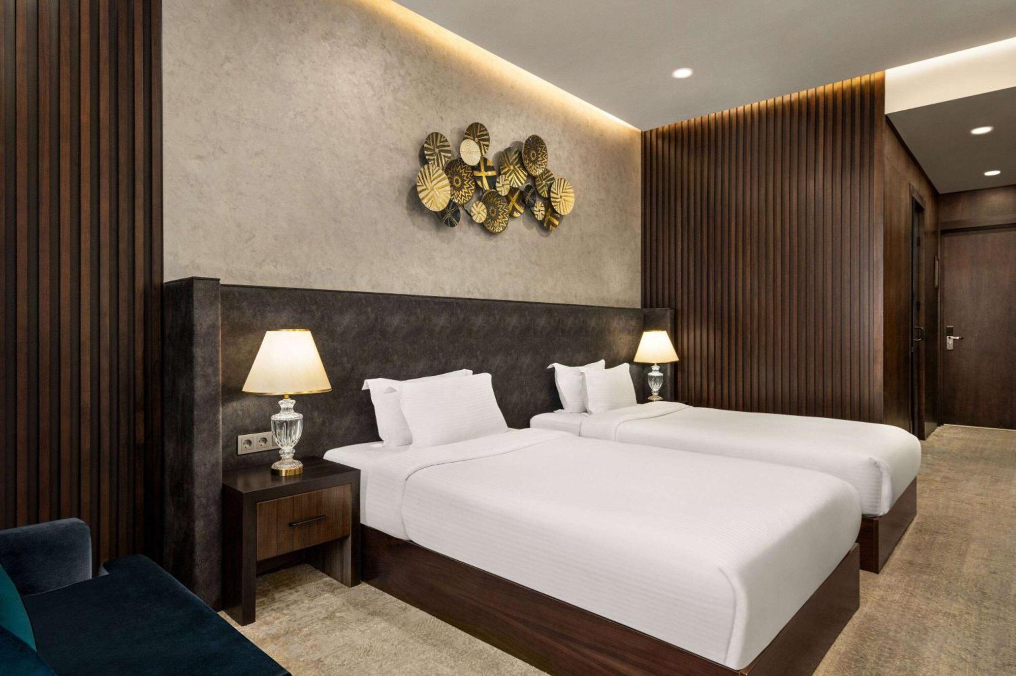Hotel Wyndham Garden Taszkent Zewnętrze zdjęcie