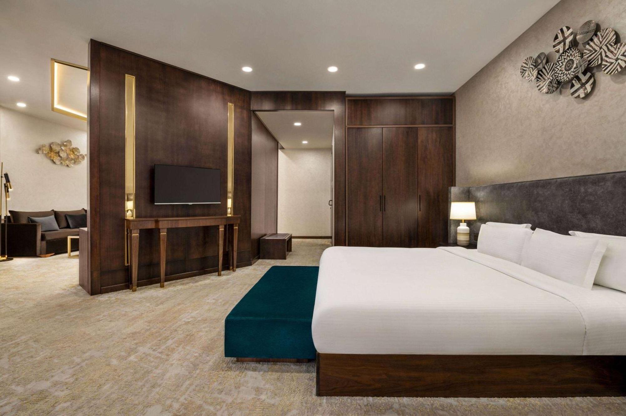 Hotel Wyndham Garden Taszkent Zewnętrze zdjęcie