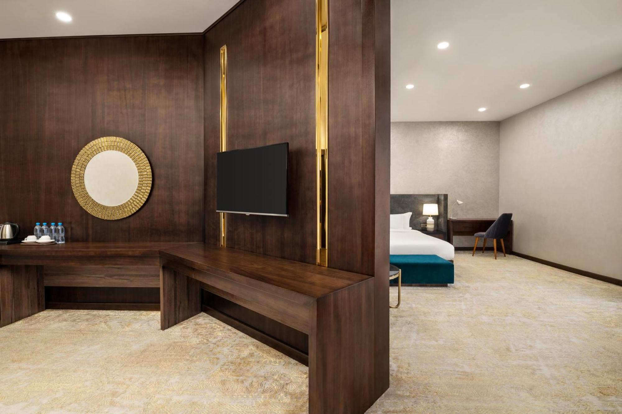 Hotel Wyndham Garden Taszkent Zewnętrze zdjęcie