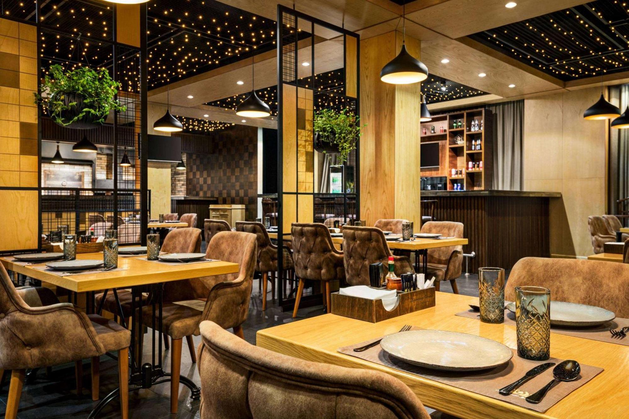 Hotel Wyndham Garden Taszkent Zewnętrze zdjęcie