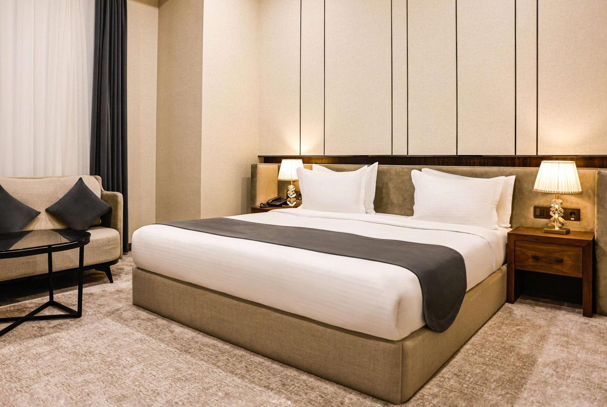 Hotel Wyndham Garden Taszkent Zewnętrze zdjęcie